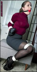 www.tiedinheels.com - Rachel Adams Office Girl Tied in Skyscraper High Heels! thumbnail